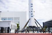 Google in Talks to Use SpaceX to Launch Space Data Centers, Report Says