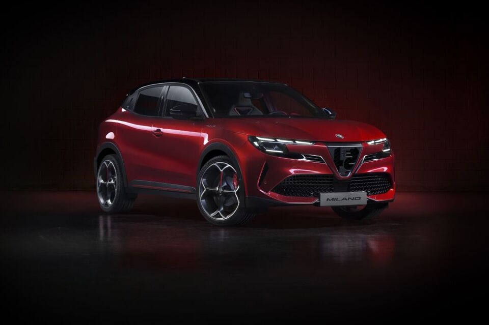 Alfa Romeo Renames SUV Model Name to Defuse Tension With Italy - Bloomberg