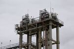 Cheap Gas From Fracking Fuels Profits at LyondellBasell