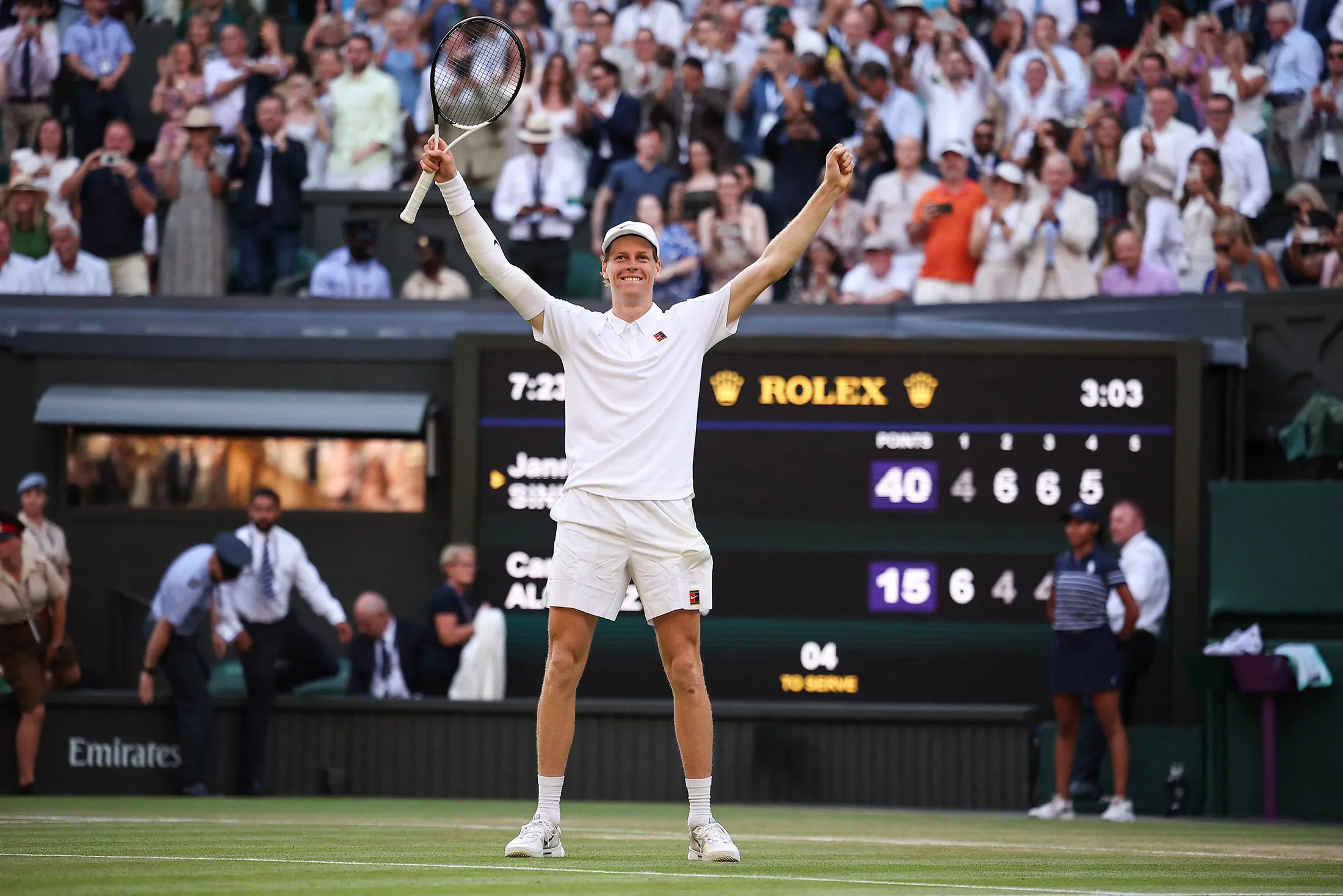 Sinner Defeats Defending Champion Alcaraz in First Wimbledon Title Win -  Bloomberg
