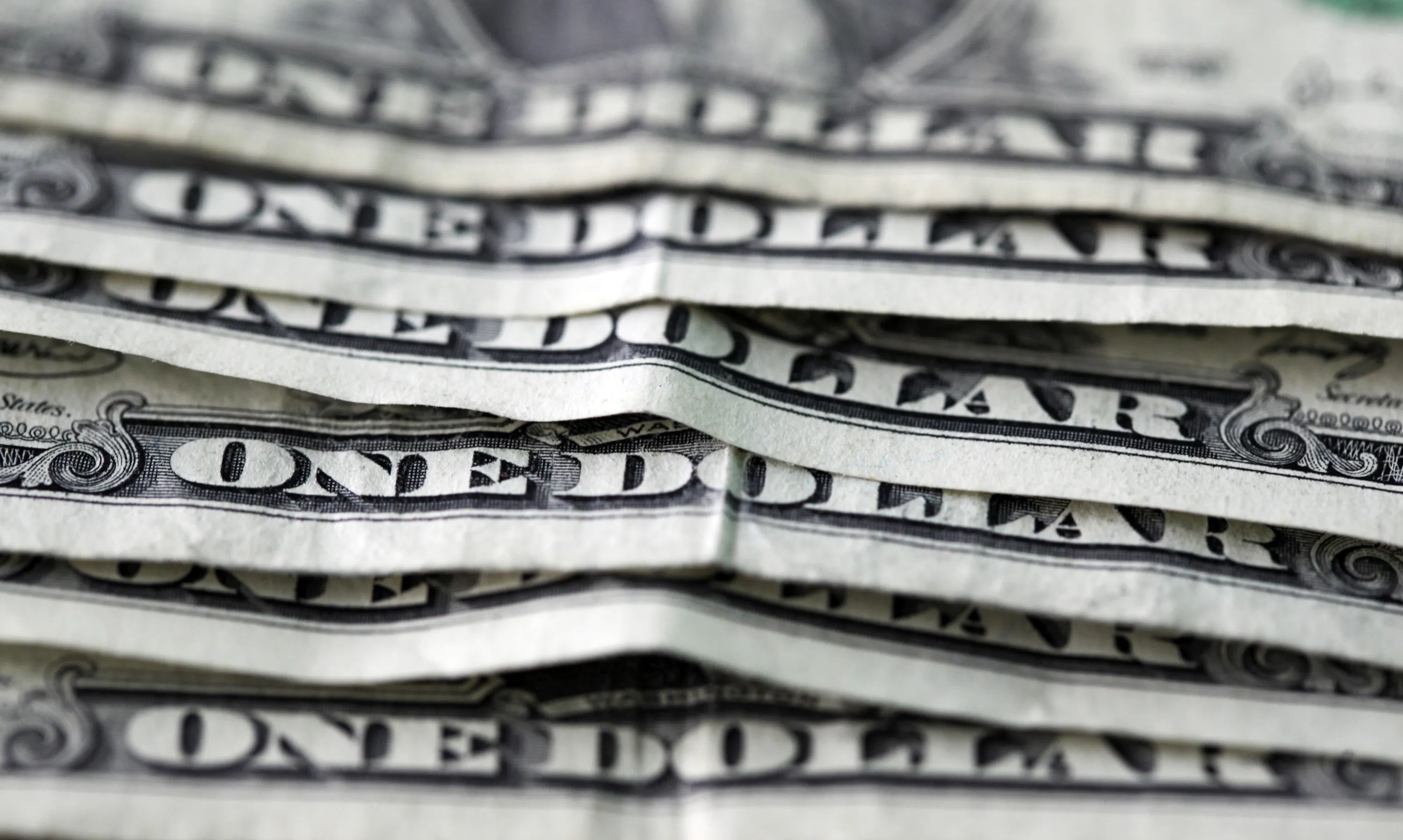 Best Currency Forecasters See Weak Dollar as QE2 End Looms - Bloomberg