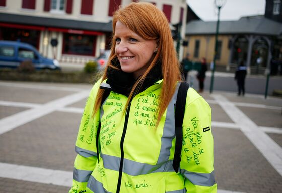 Yellow Vests Protesters Prepare to Run in French EU Elections