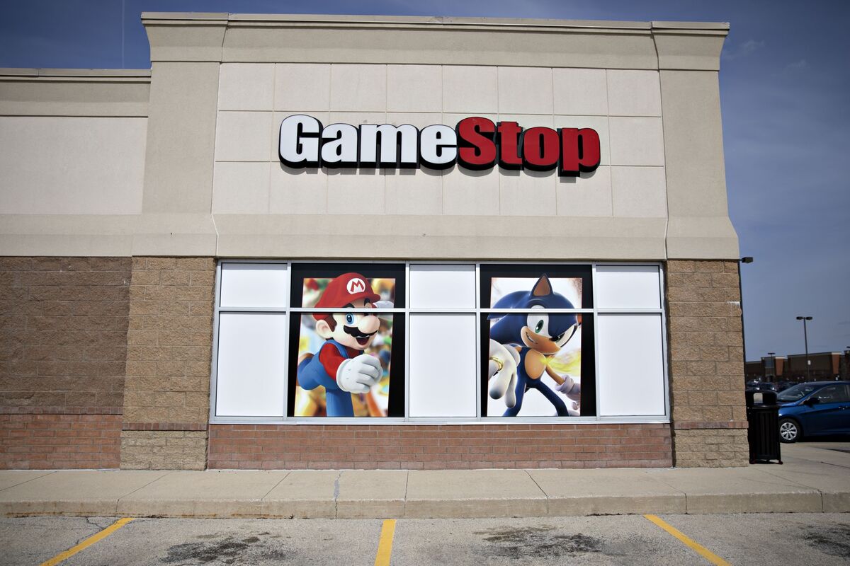 The rise of Gamestop (GME US) shares continues, doubling in the pre-market