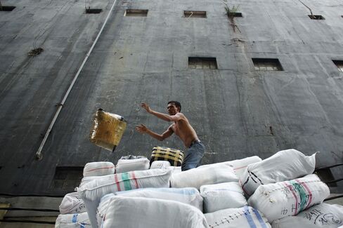 Indonesia Mulls Minimum Wage Boost Amid Protests