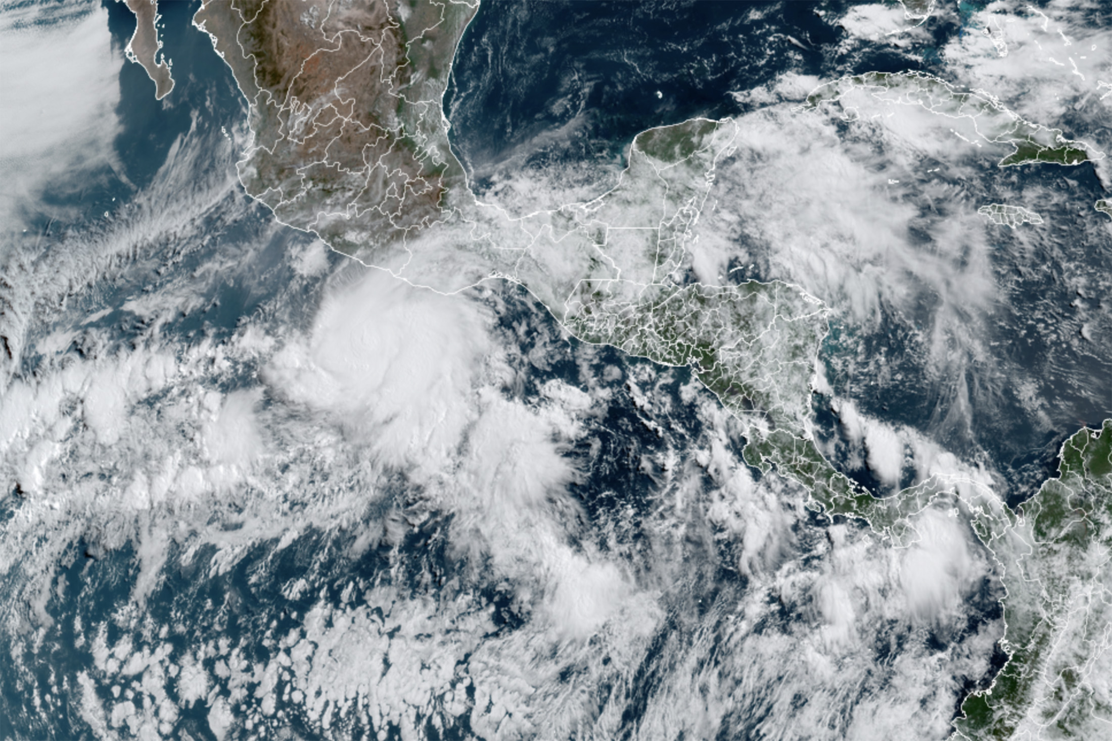 1st Hurricane Of 2022, Agatha Heads For Mexico Tourist Towns - Bloomberg