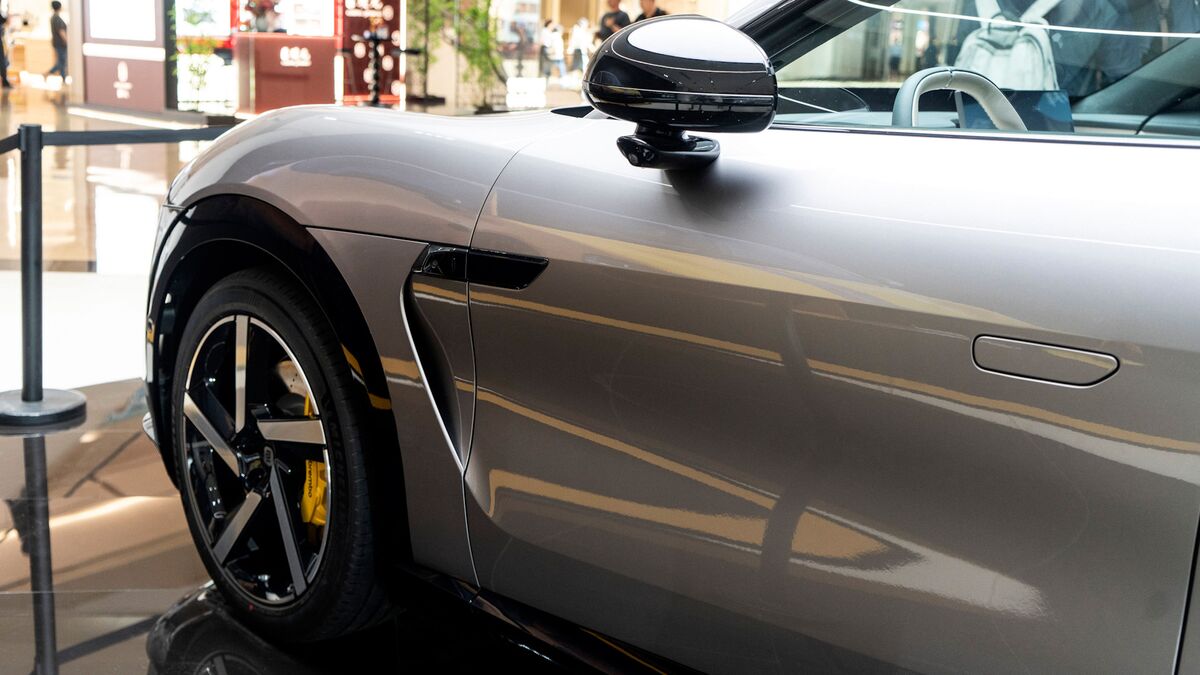 The Human Cost of Xiaomi’s Rapid Pivot to EVs