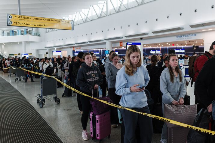 Trump Says He'll Send ICE Agents To Airports If DHS Remains Unfunded