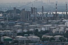 China ordena que refinarias mantenham alta produção de combustível