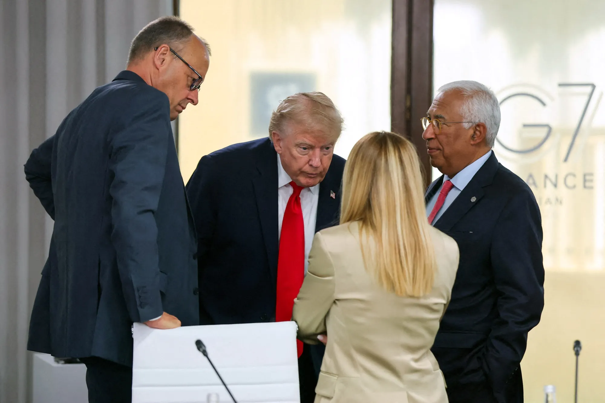 Trump y Meloni protagonizan nuevo choque político tras cumbre del G7 - Bloomberg
