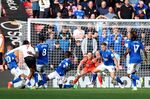 Southampton FC faces&nbsp;Everton FC&nbsp;during a&nbsp;Premier League match in Southampton, England on Oct. 1.&nbsp;
