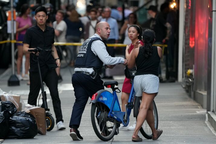 US-POLICE-CRIME-SHOOTING