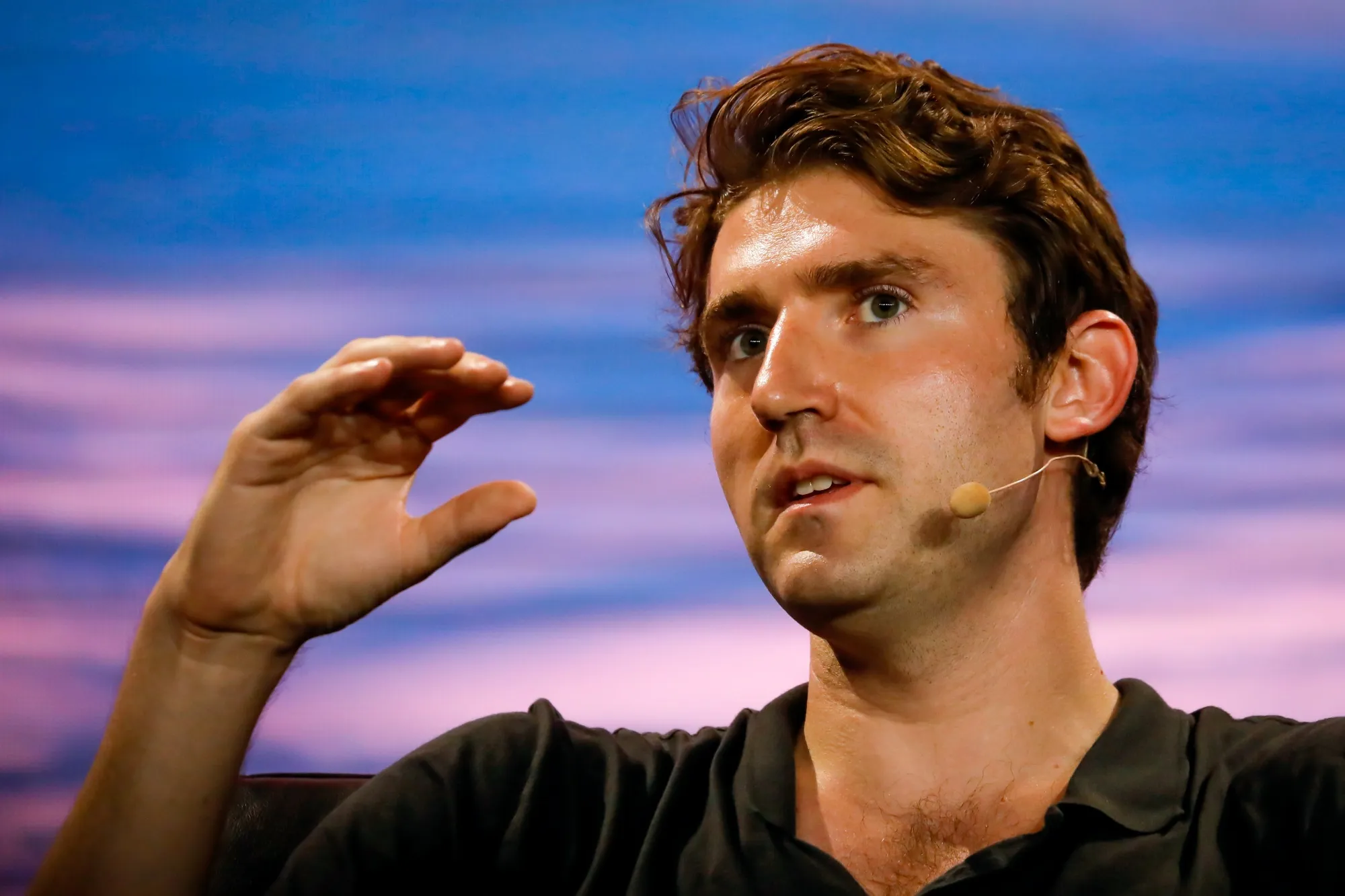 Crypto Payments Company MoonPay Expands Further Into NFTs Despite Bitcoin  Slump - Bloomberg