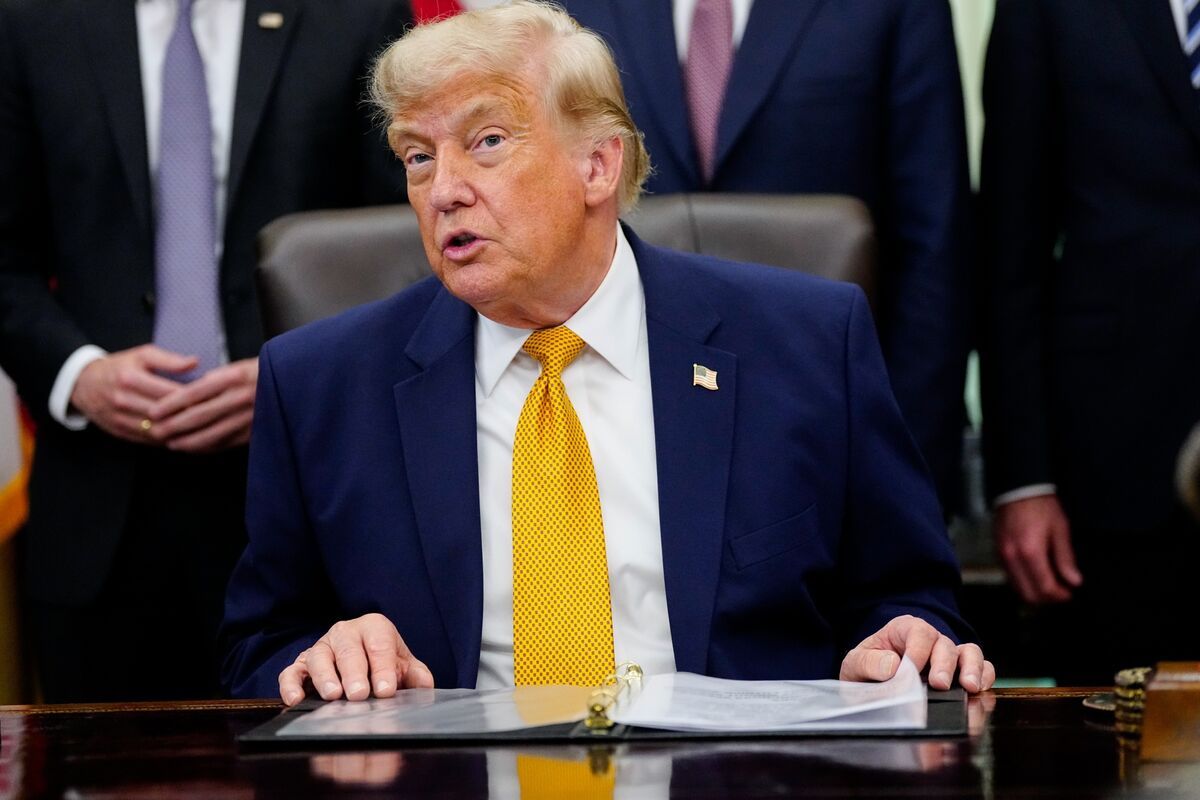 Trump administration seeks to unwind Iran sanctions under proposed deal