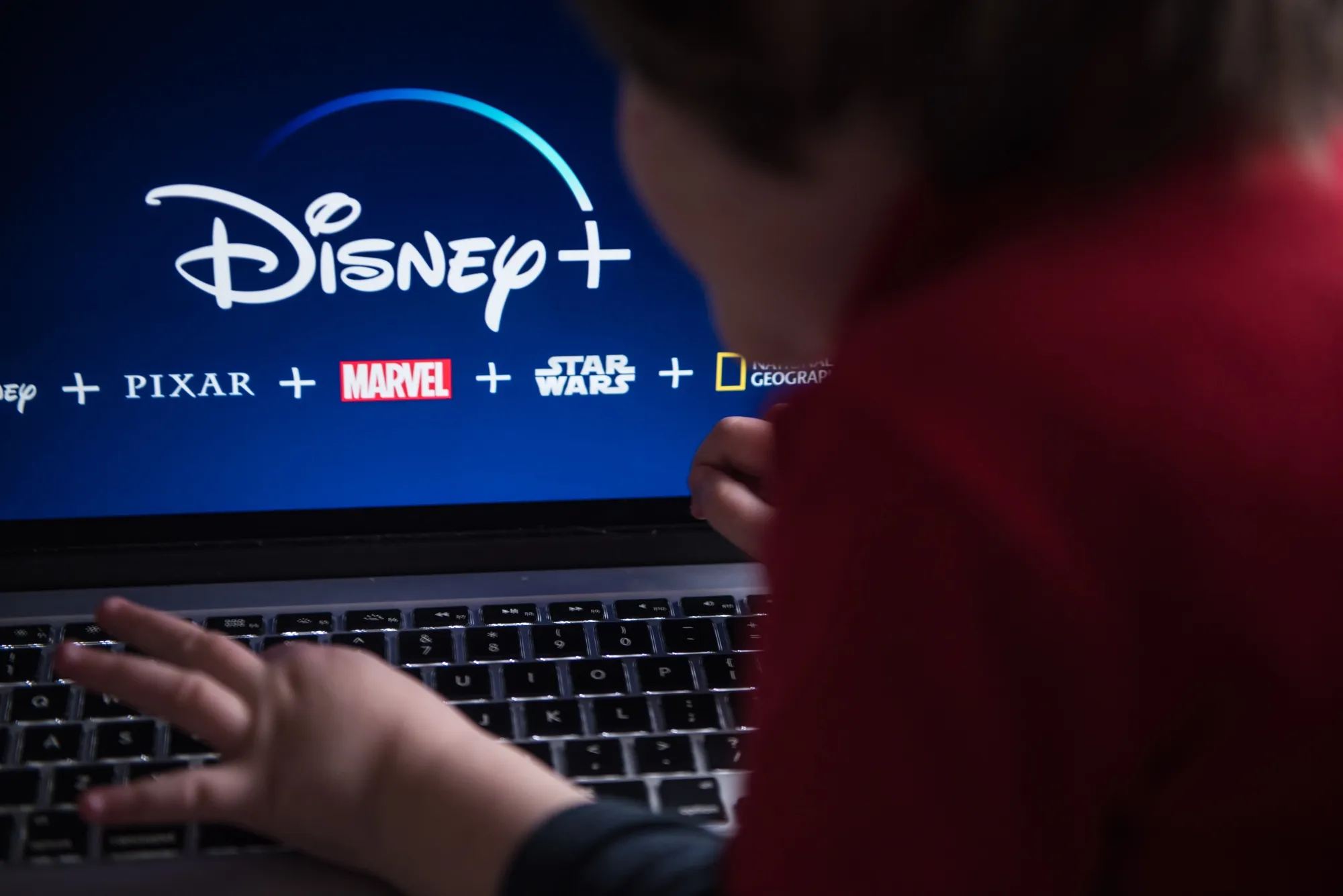 Disney’s (DIS) Stock Streams Past Netflix (NFLX) in Growth Race - Bloomberg