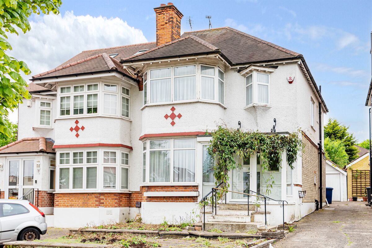 UK Housing Market Here’s What a Million Pounds Buys You in UK Capital