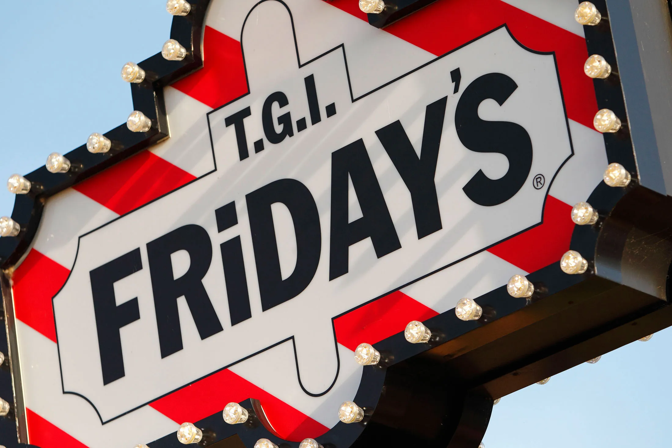 TGI Friday's serves up 700 new jobs