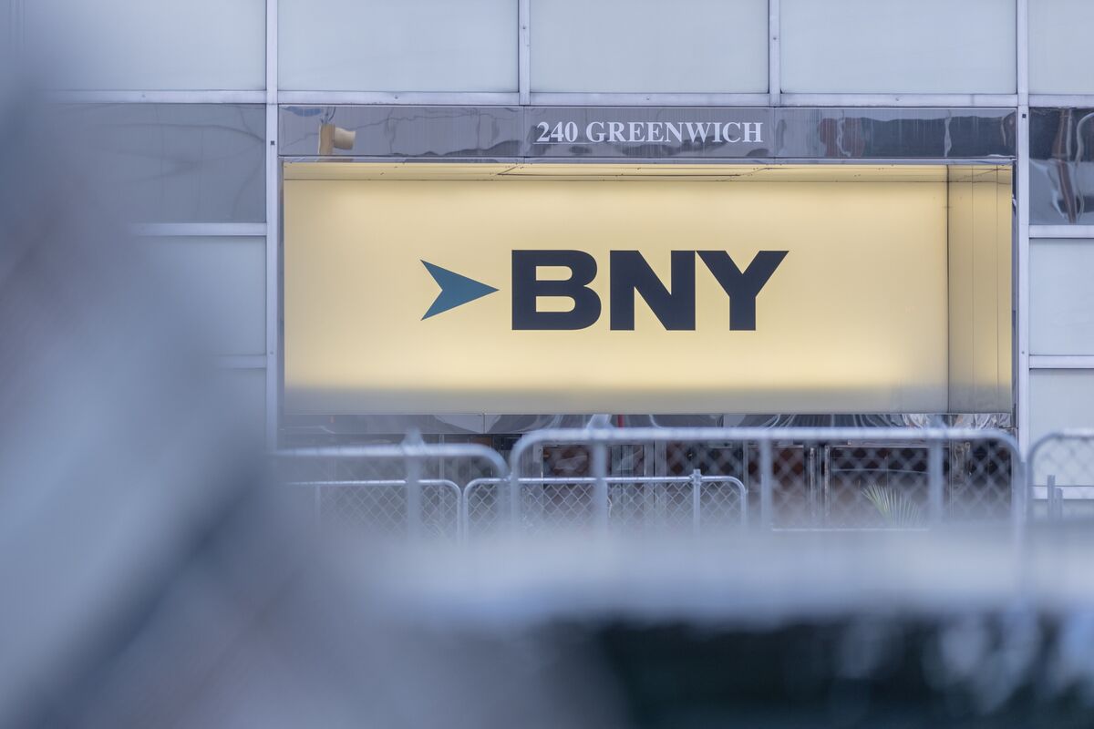 bloomberg.com - Yizhu Wang - BNY Sees Uptick In Junior Hires For Their AI Skills, CEO Says