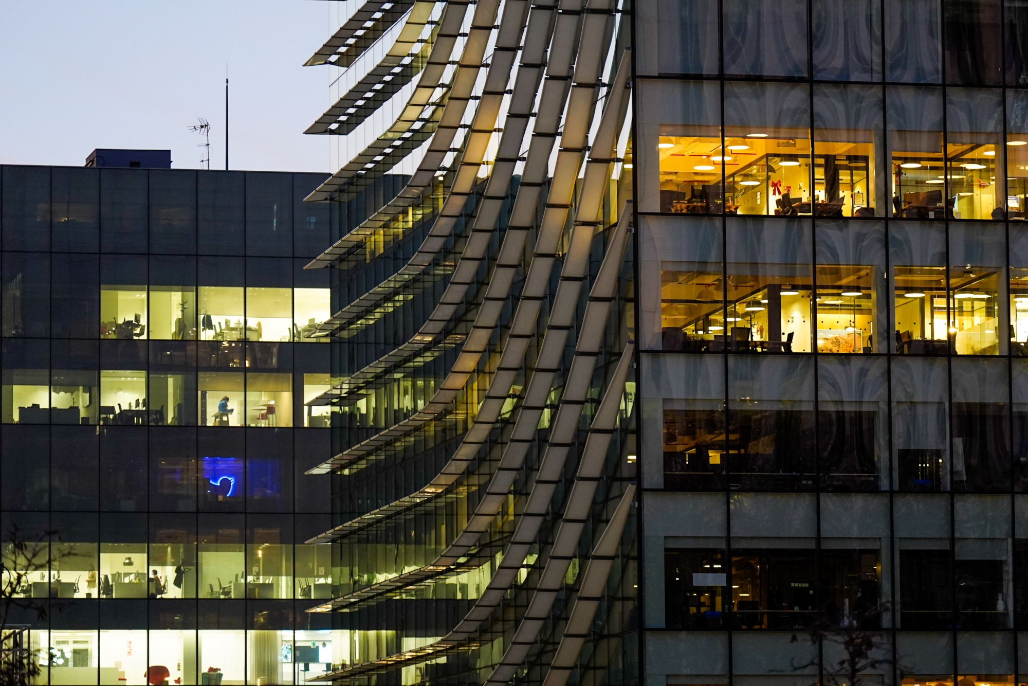 Europe Office Demand Rises on Boost From Banks and Insurers - Bloomberg