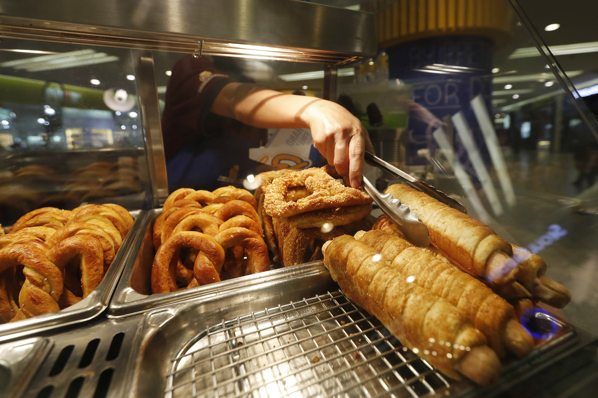 Owner of Cinnabon and Auntie Anne's Is Said to Weigh IPO in 2019 ...