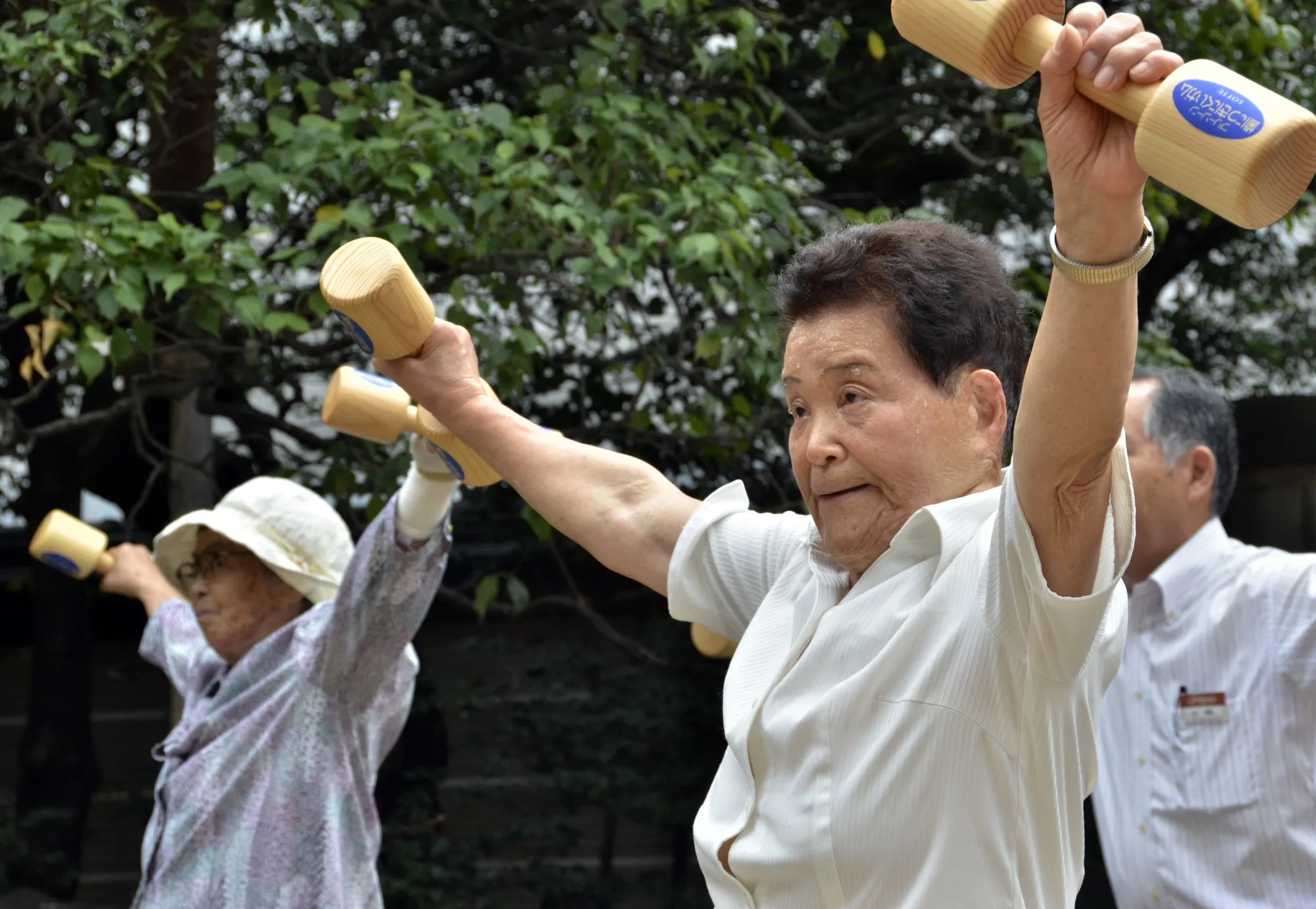 「寿命は遺伝が約5割、環境が約5割」とする研究結果は希望がある現実を示すものだ