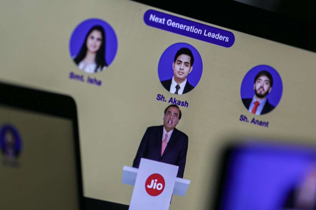 Mukesh Ambani's Succession Plan: What to Know About Isha, Anant and Akash -  Bloomberg