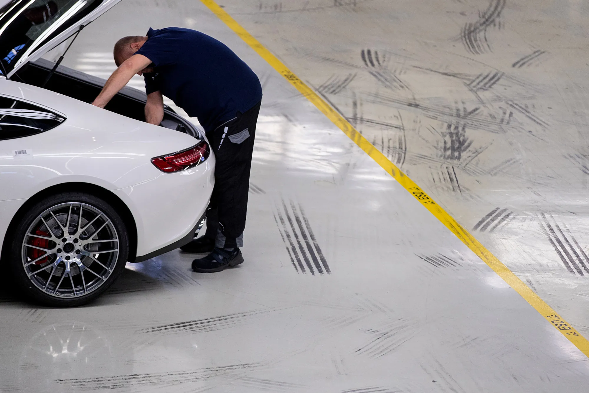 Daimler is&nbsp;reportedly&nbsp;considering a reduction of about 10,000 jobs through voluntary measures.