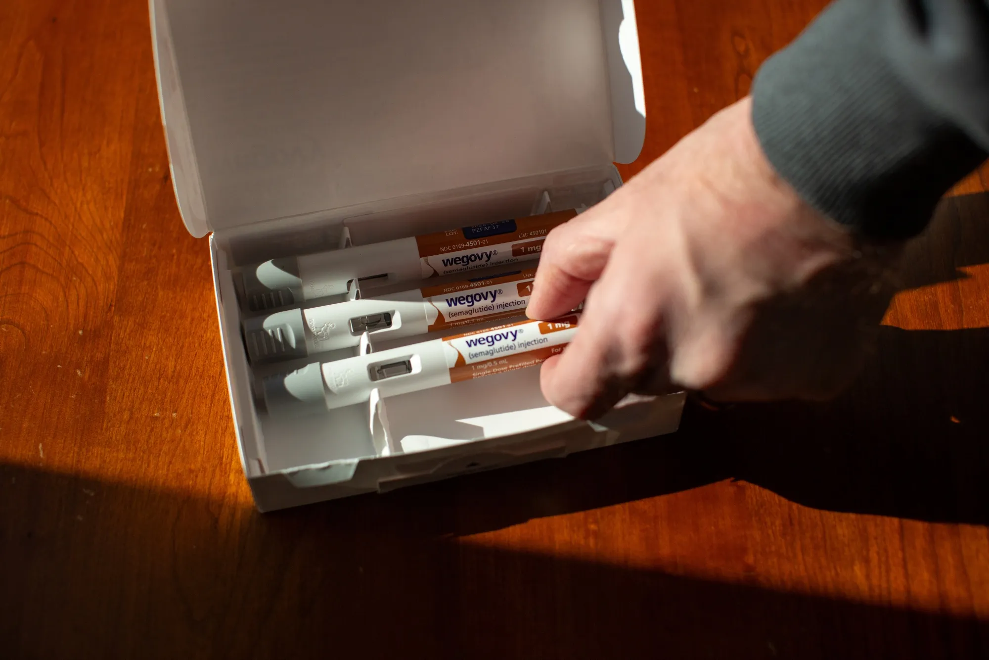 Under the new option, patients would pay less than the cash price for&nbsp;Eli Lilly &amp; Co.’s Zepbound or&nbsp;Novo Nordisk A/S’s Wegovy, but typically more than the normal copay.