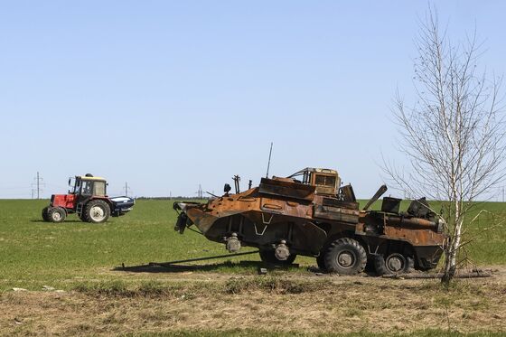 Ukraine Latest: Fresh Calls for Mariupol Ceasefire, Evacuations