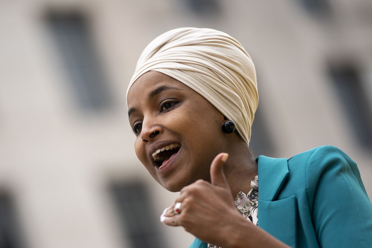Ilhan Omar Tries to Quell Growing Furor Over Tweet on U.S. and Israel - Bloomberg