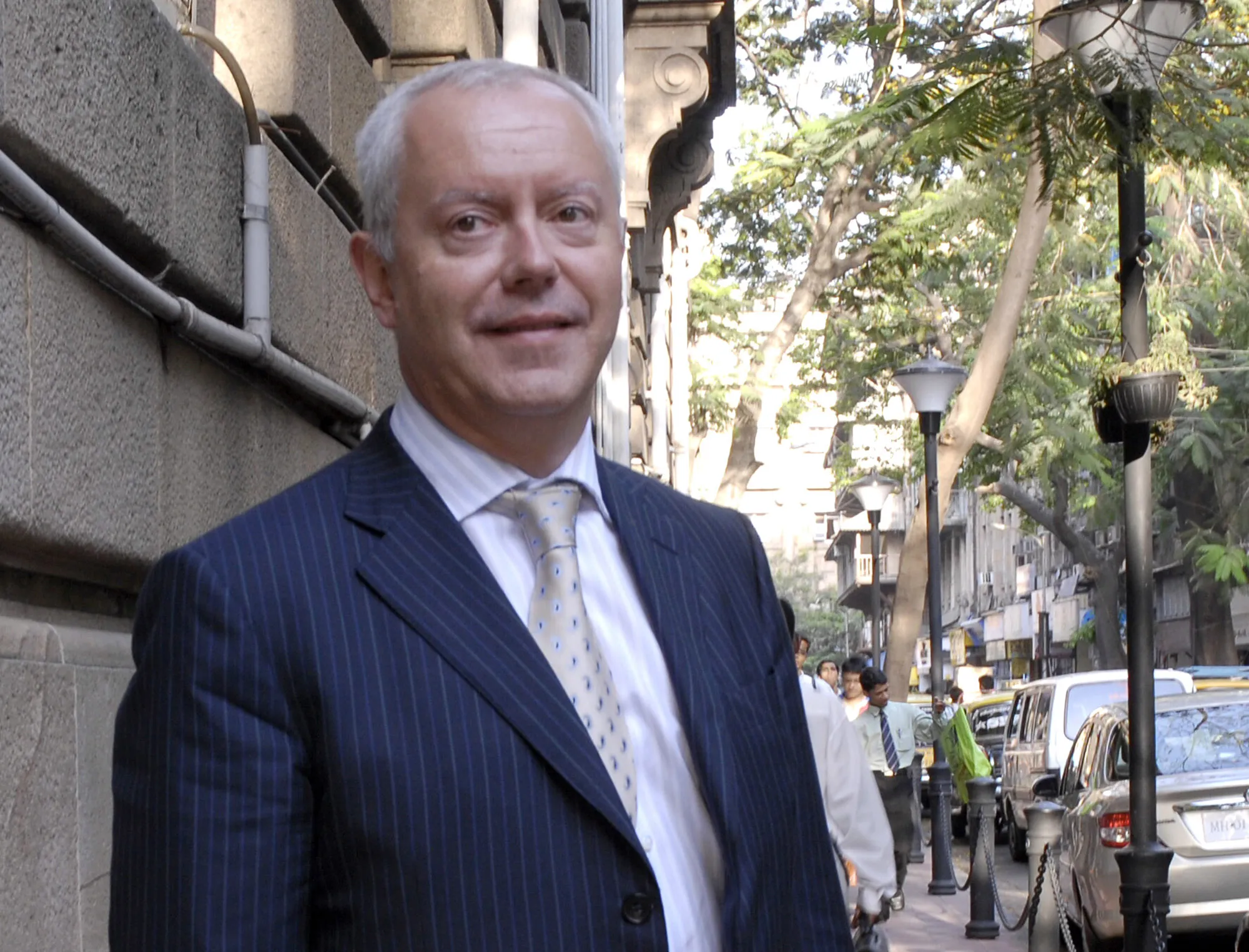 Trading House Engelhart Plots Revival After Over-Expansion - Bloomberg