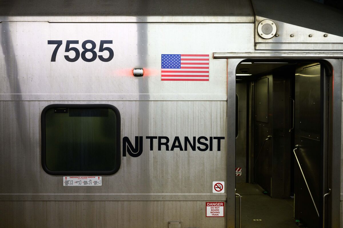 NJ Transit Resumes Service With Delays After Another Fire