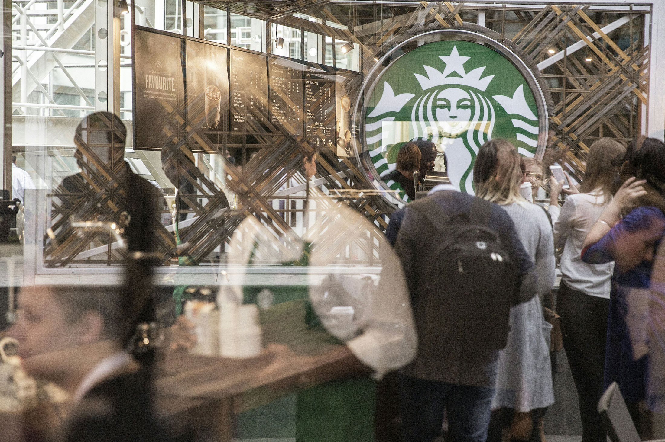 Starbucks South Africa Rollout Plan Curbed by Funding Needs Bloomberg