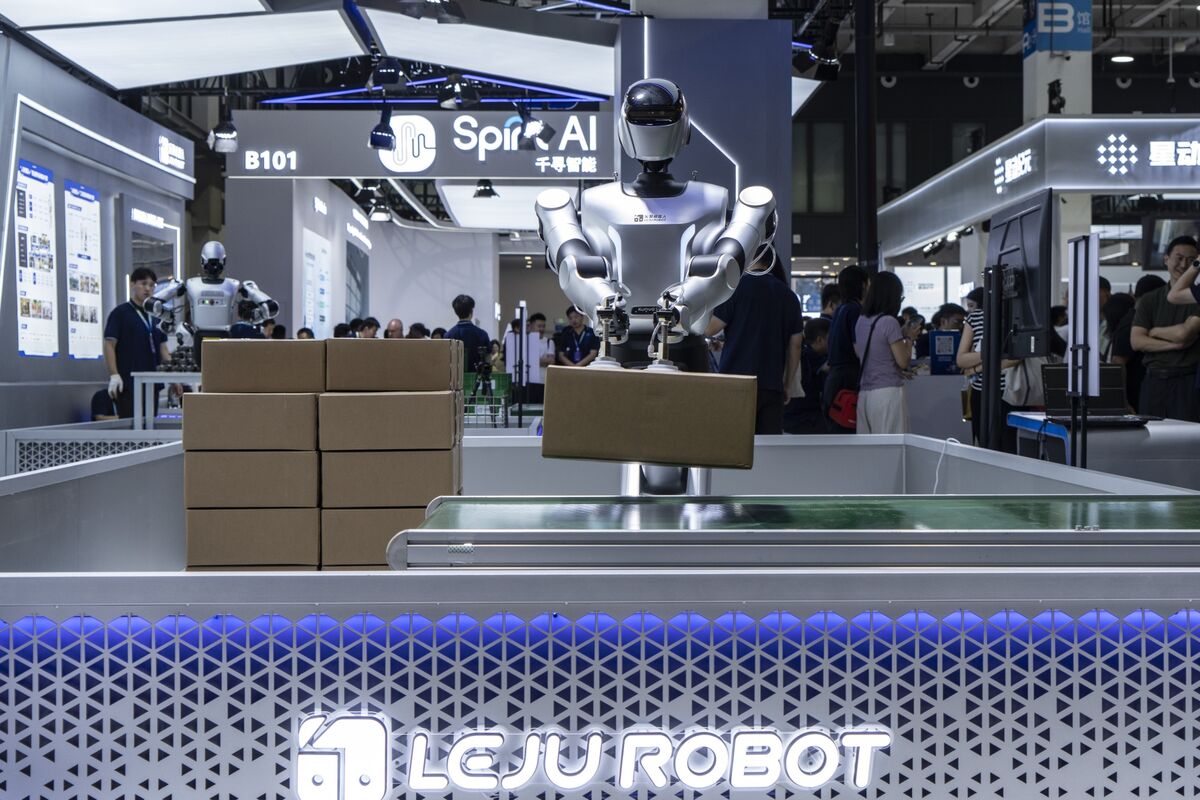 bloomberg.com - Saritha Rai - Robots Now Outrun Humans, But Still Need a ChatGPT Moment