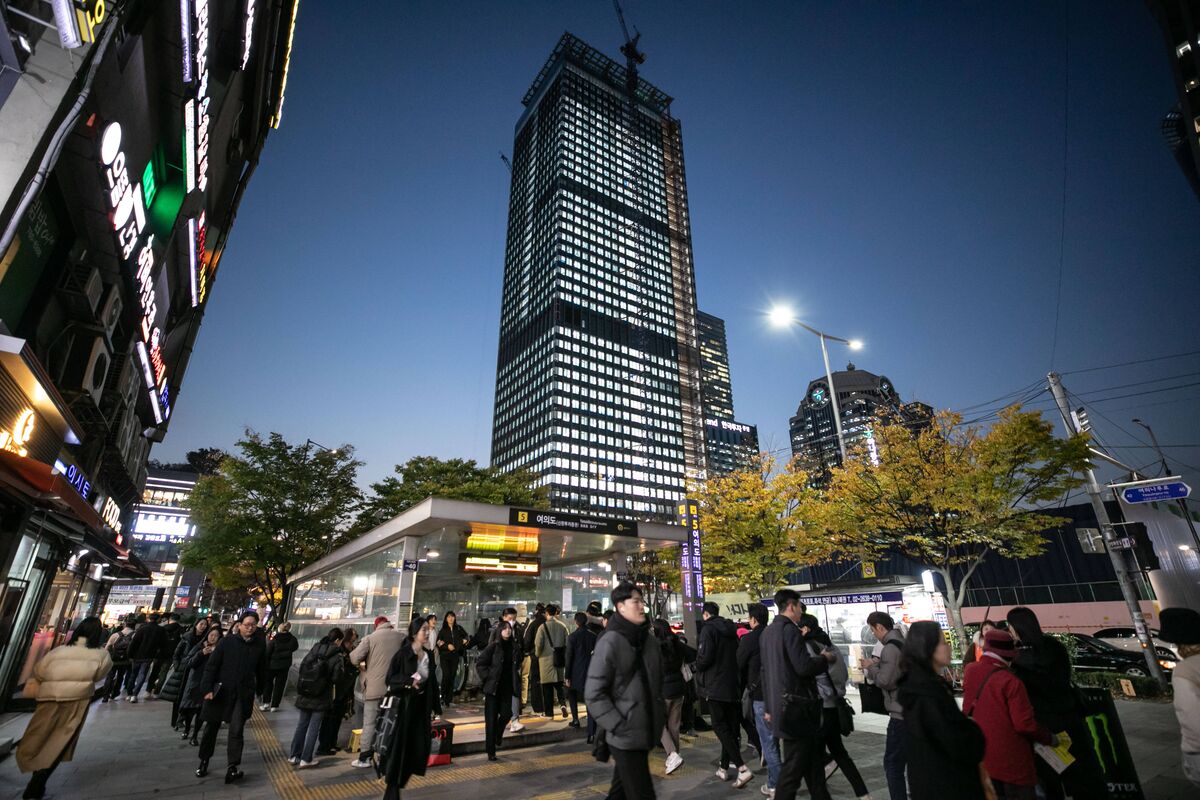 South Korea’s ETF Boom Puts Assets on Track to Overtake Taiwan