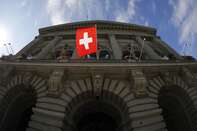 SNB Keeps Policy Ultra-Loose