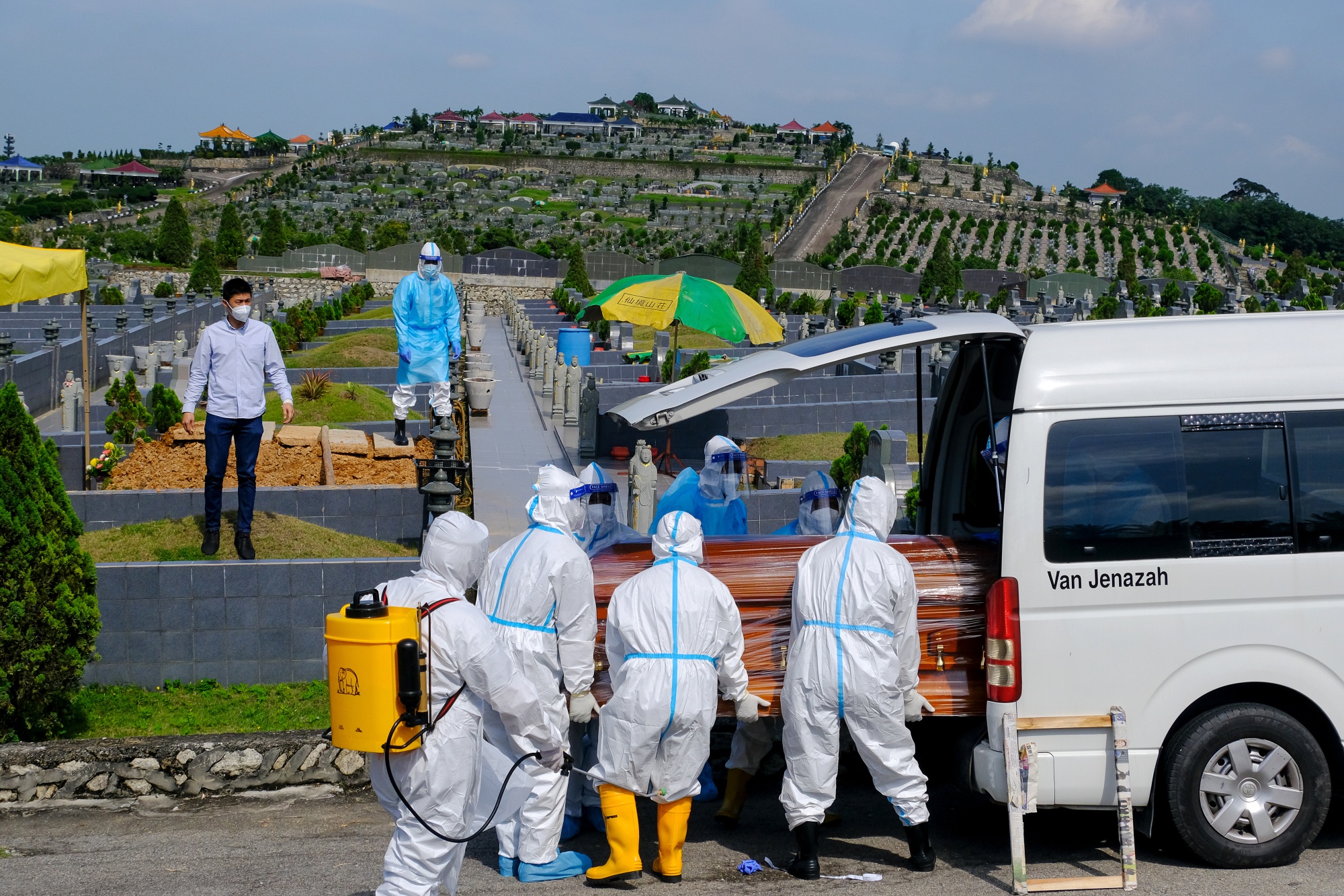 Funeral Services as Delta Variant is Fueling Malaysia's Worsening Covid Outbreak