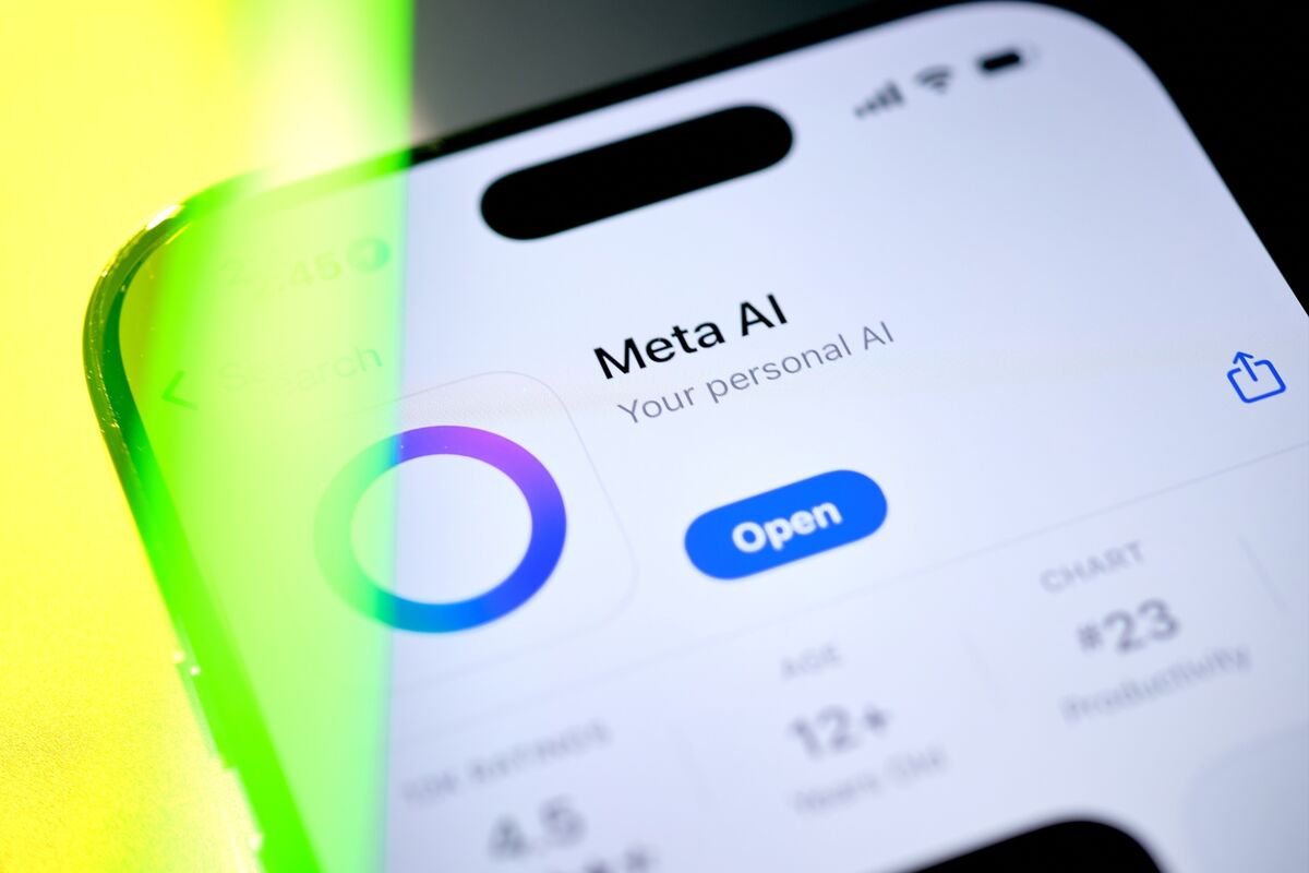 ブルームバーグのニュース記事「アップル、ＡＩ研究者がまたメタに転職－１カ月で４人目の流出」の画像