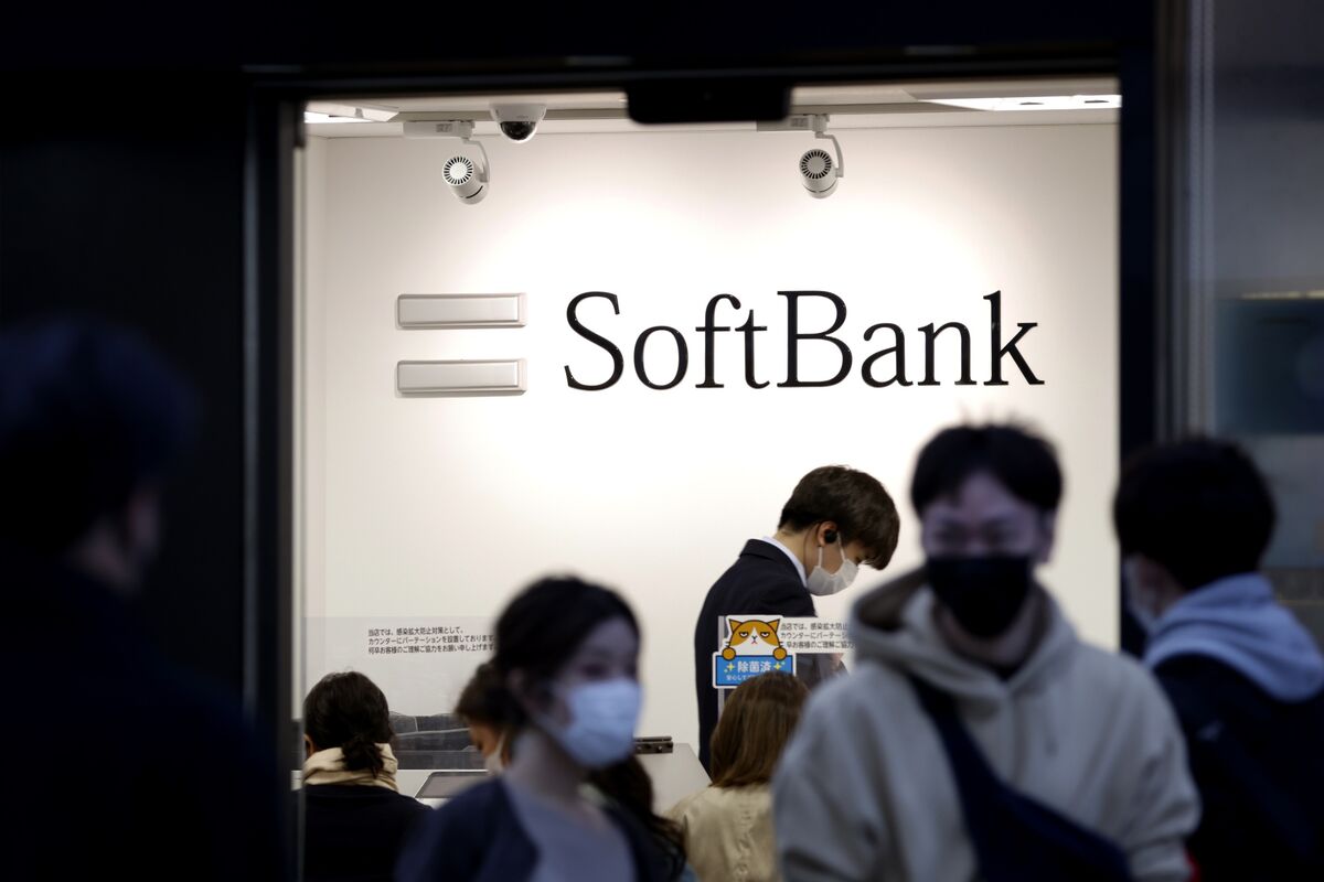 Anam Mirza Sex Fuck - Techmeme: Sources: SoftBank begins laying off Vision Fund employees, with  cuts expected to impact over 150 people, or 30%+ of its staff, following a  record $23B loss (Bloomberg)
