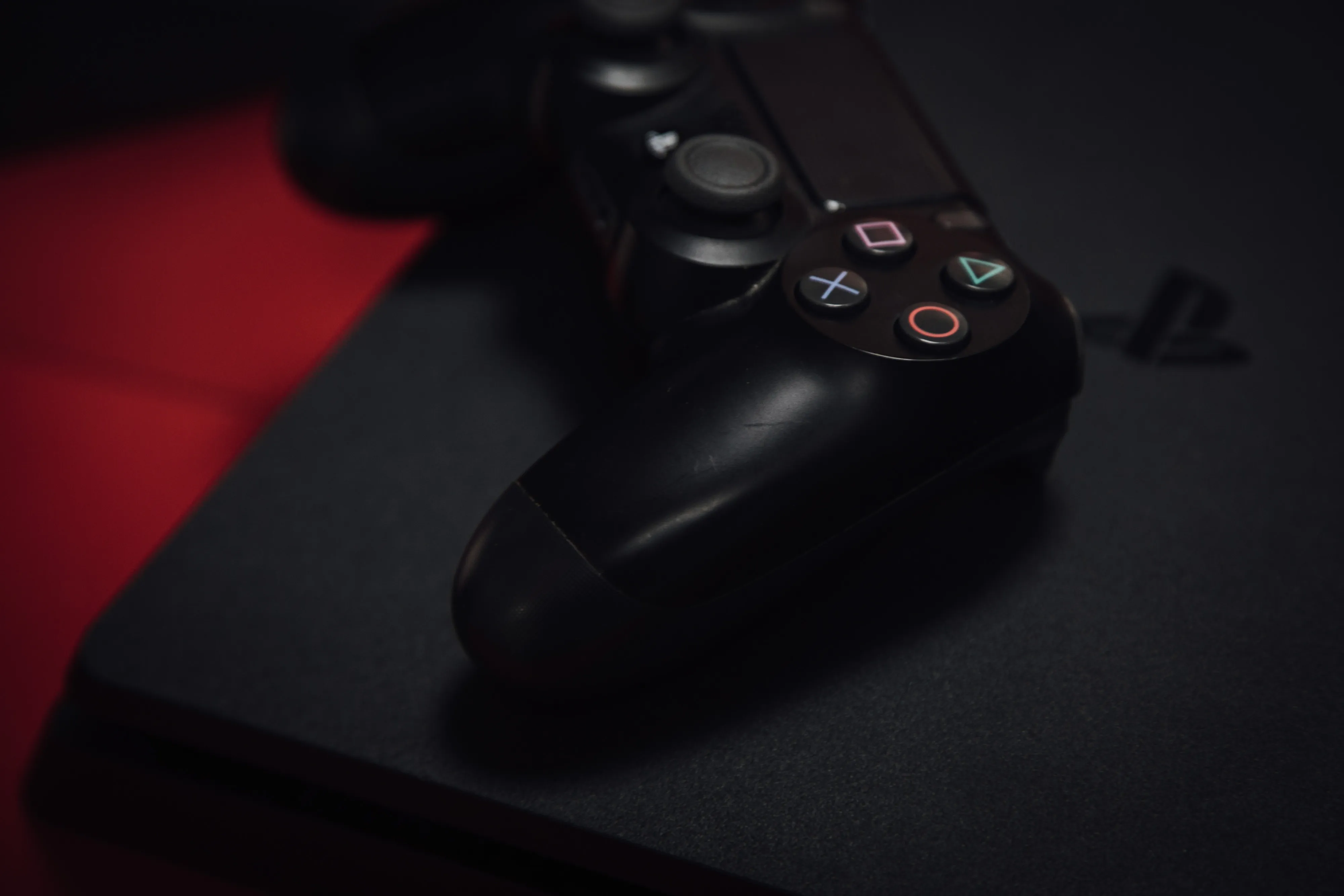 ps4 （Sony Tackles PlayStation 5 Shortage by Making More PS4