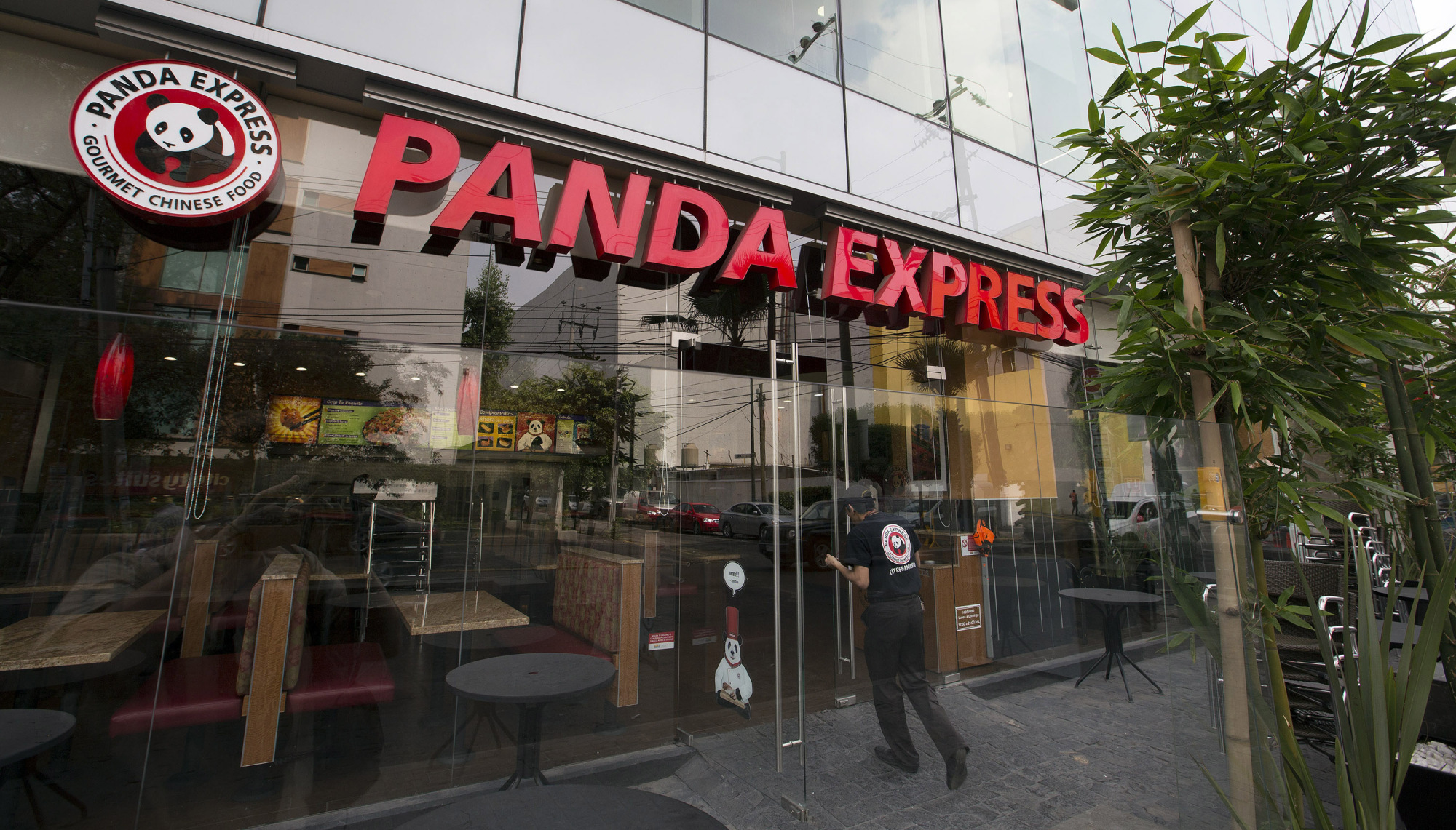 Panda Express Branches Into Pizza, Salads - Bloomberg