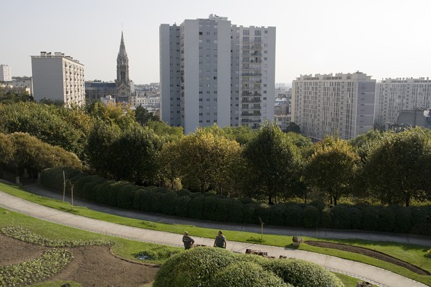 Transforming a Paris Landmark Into Public Housing - Bloomberg