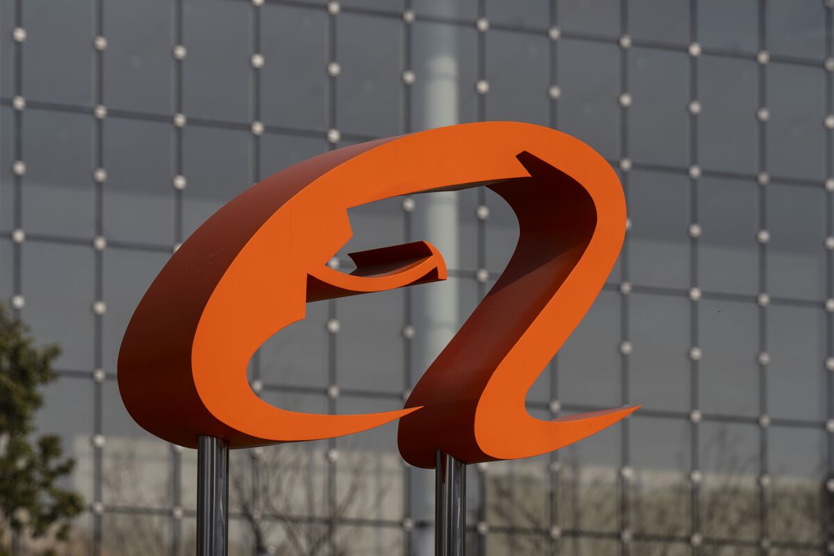 bloomberg.com - Trista Xinyi Luo - Alibaba to Raise $10 Billion by Selling Shares for AI Expansion