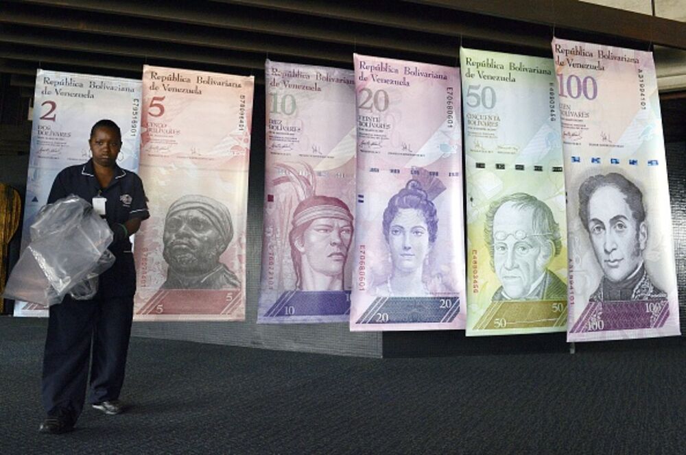 Printing Money Goes Haywire In Venezuela Bloomberg - printing money goes haywire in venezuela