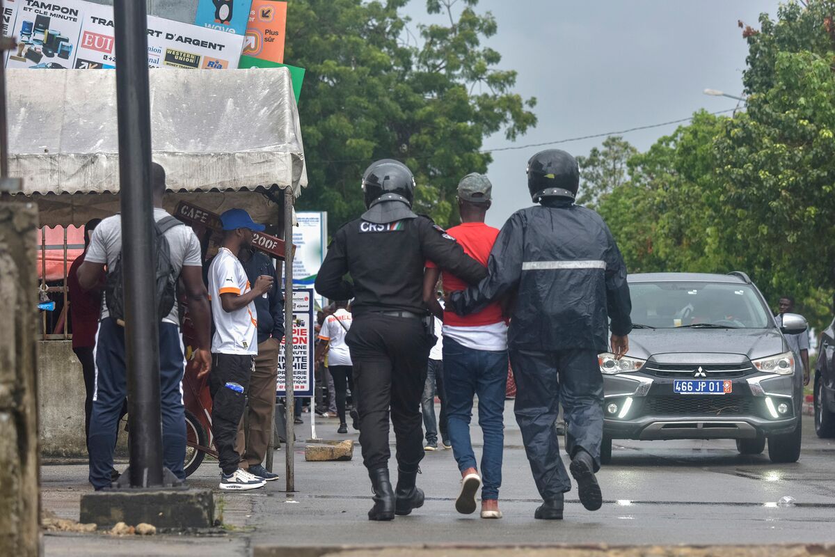 Hundreds Detained in Protest Ahead of Ivorian Presidential Vote