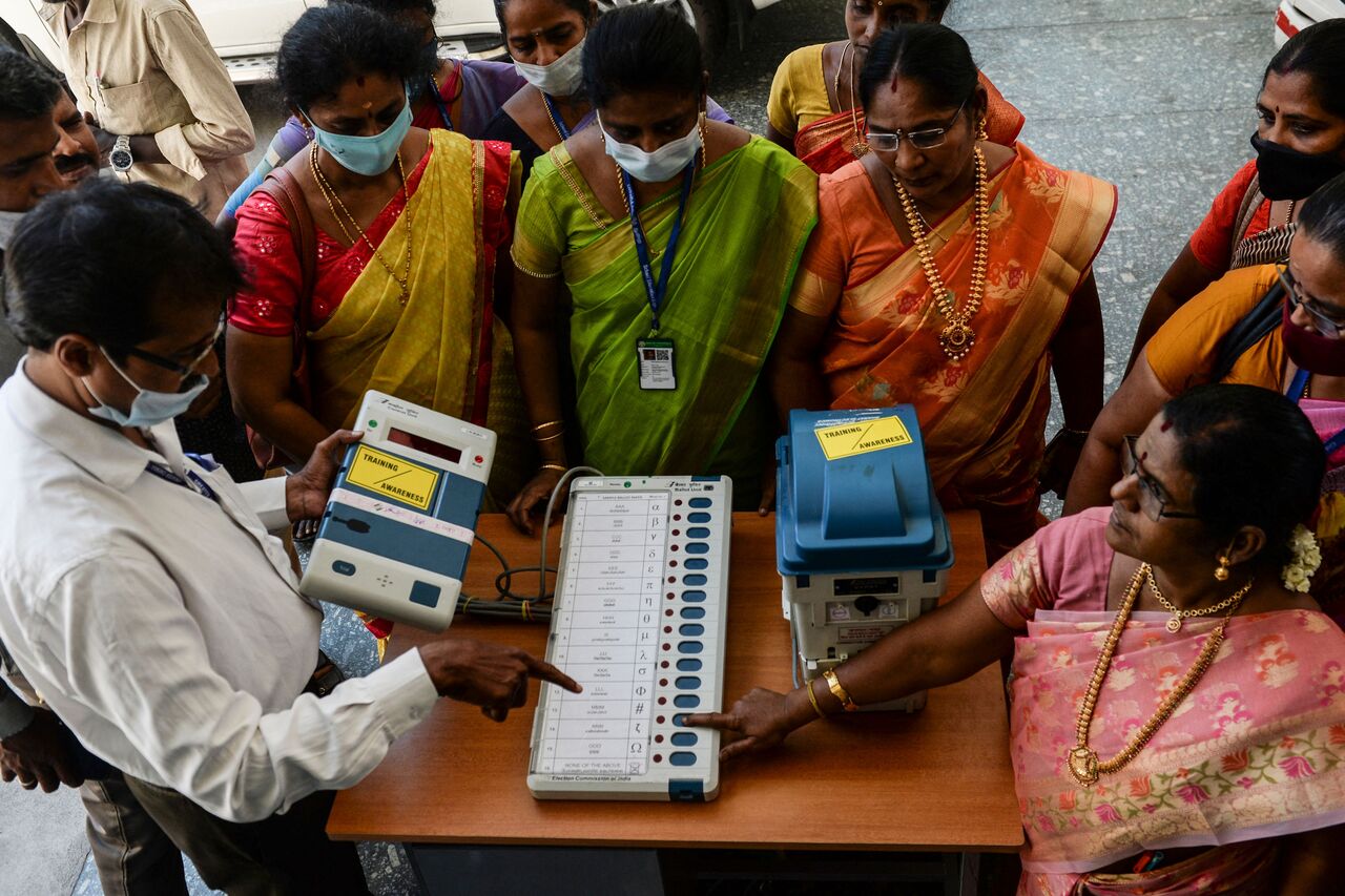 India Election: Too Many Questions Loom Over Voting Machines - Bloomberg