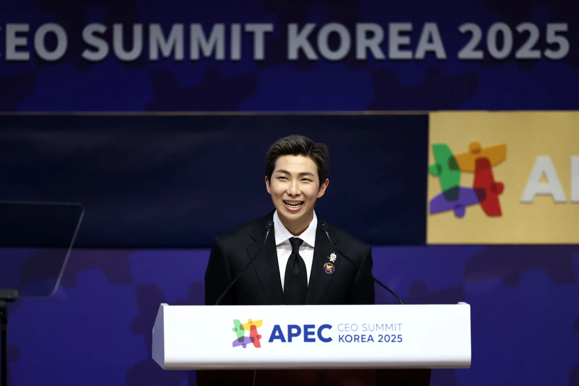 RM&nbsp;at the Asia-Pacific Economic Cooperation CEO Summit in Gyeongju.