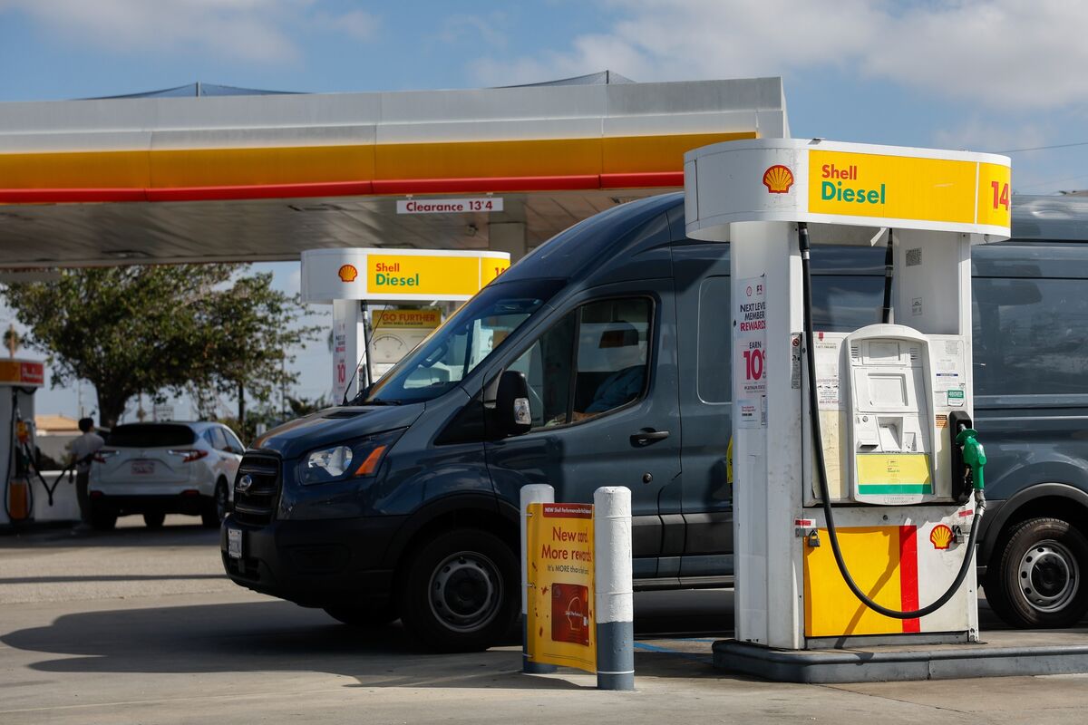 bloomberg.com - Brendan Murray - Diesel Crunch Adds to Inflation Pressure, Sparks Food Price Concerns