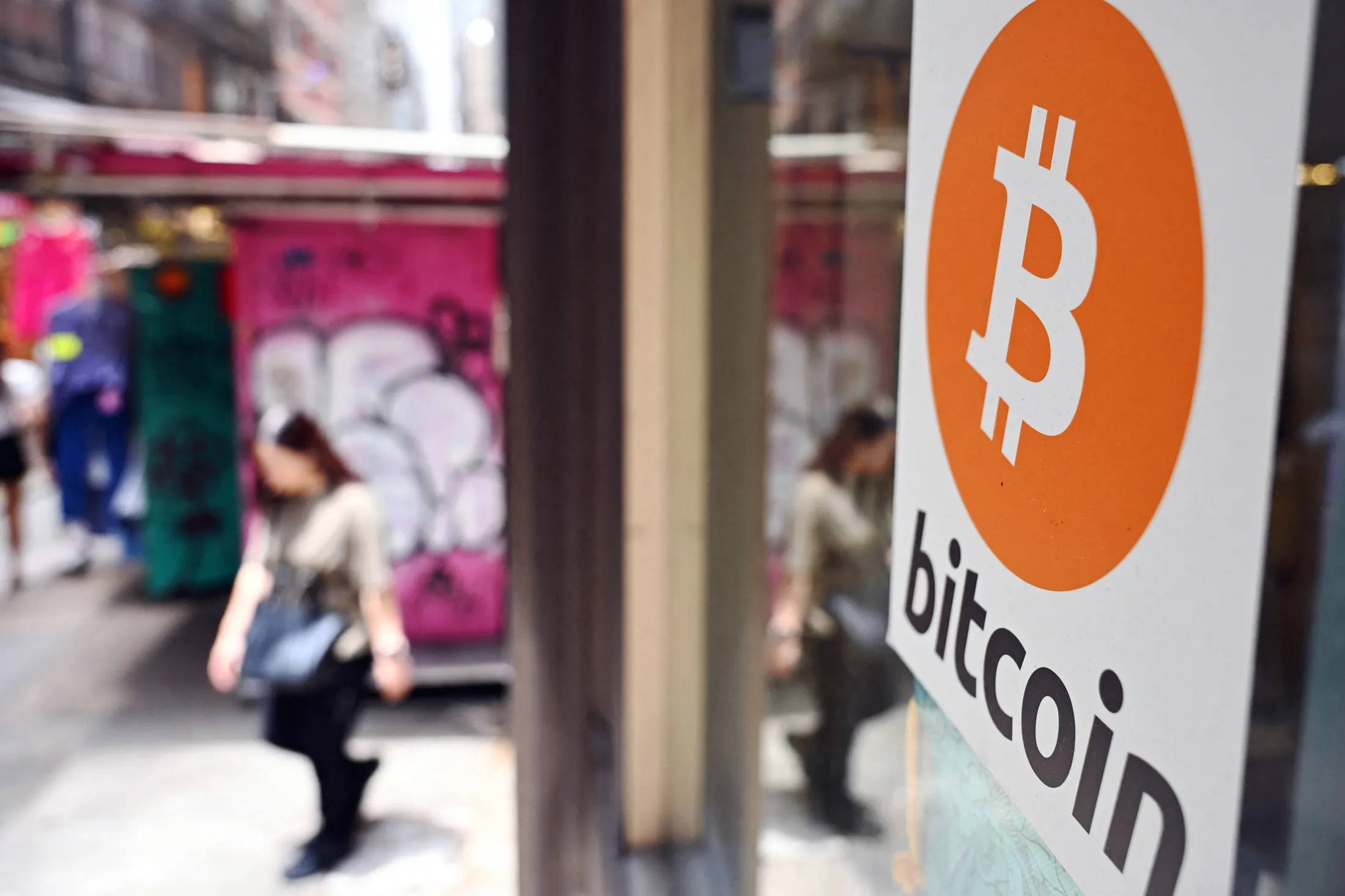 Crypto World Wipes Out $1 Trillion as Bitcoin Plunges Anew - Bloomberg