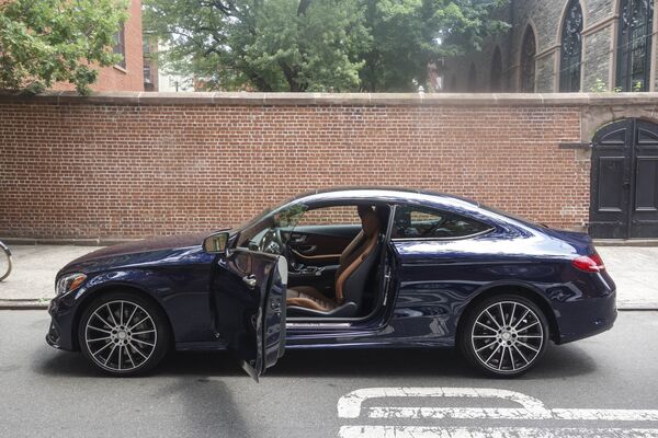 2017 Mercedes Benz C300 4matic Coupe Review A New Shot At Luxury Mercedes C300 Coupe Review Bloomberg 07
