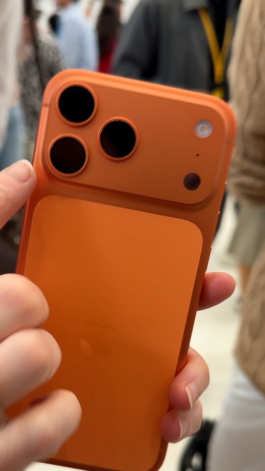 Apple iPhone 17 pro 256gbオレンジ iPhone 17 Pro｜価格比較